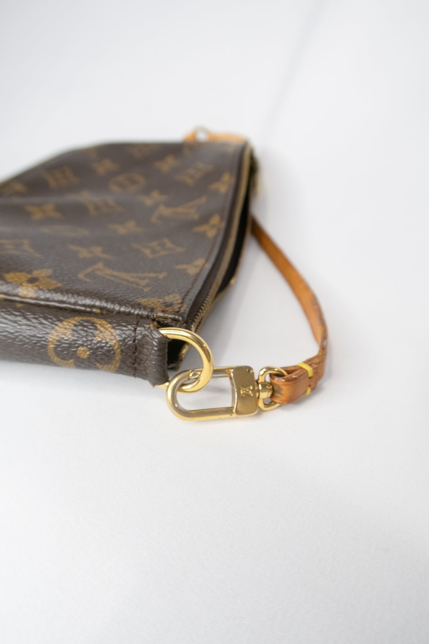 Louis Vuitton Monogram Pochette