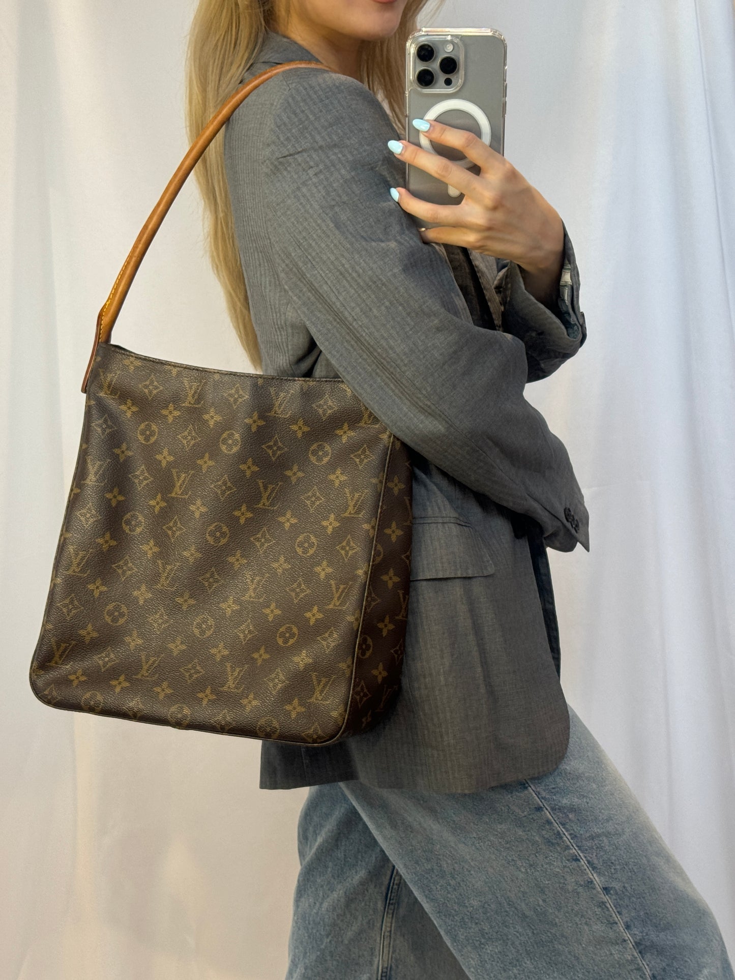 Louis Vuitton Looping GM Shoulder Bag