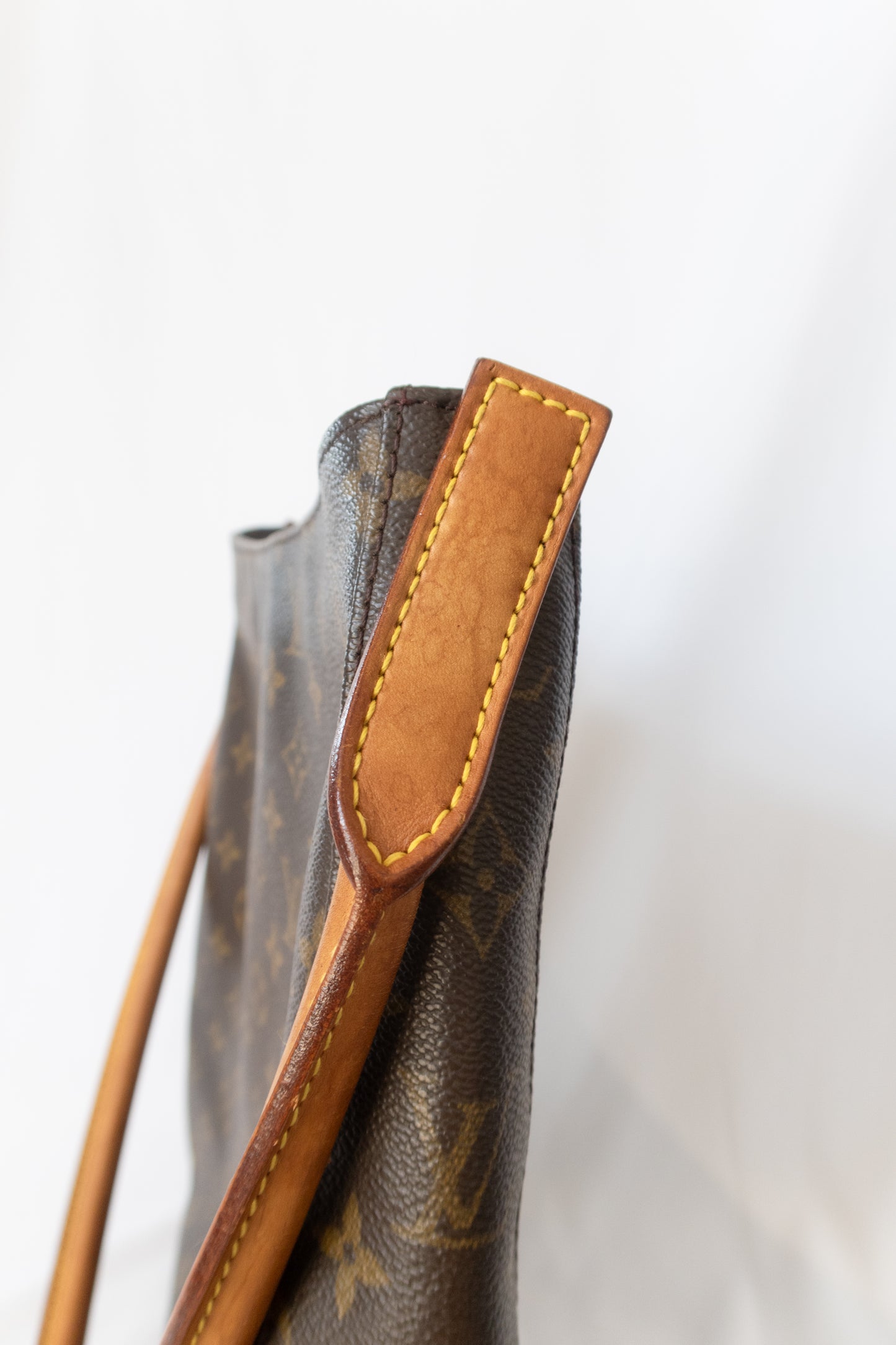 Louis Vuitton Looping GM Shoulder Bag