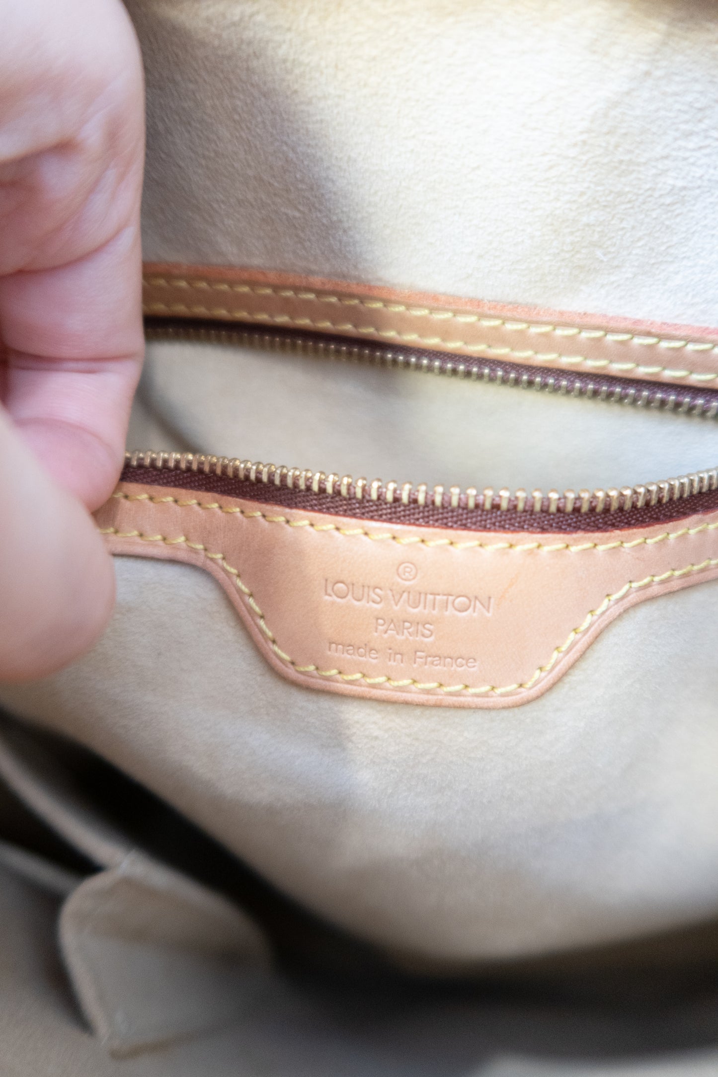 Louis Vuitton Looping GM Shoulder Bag