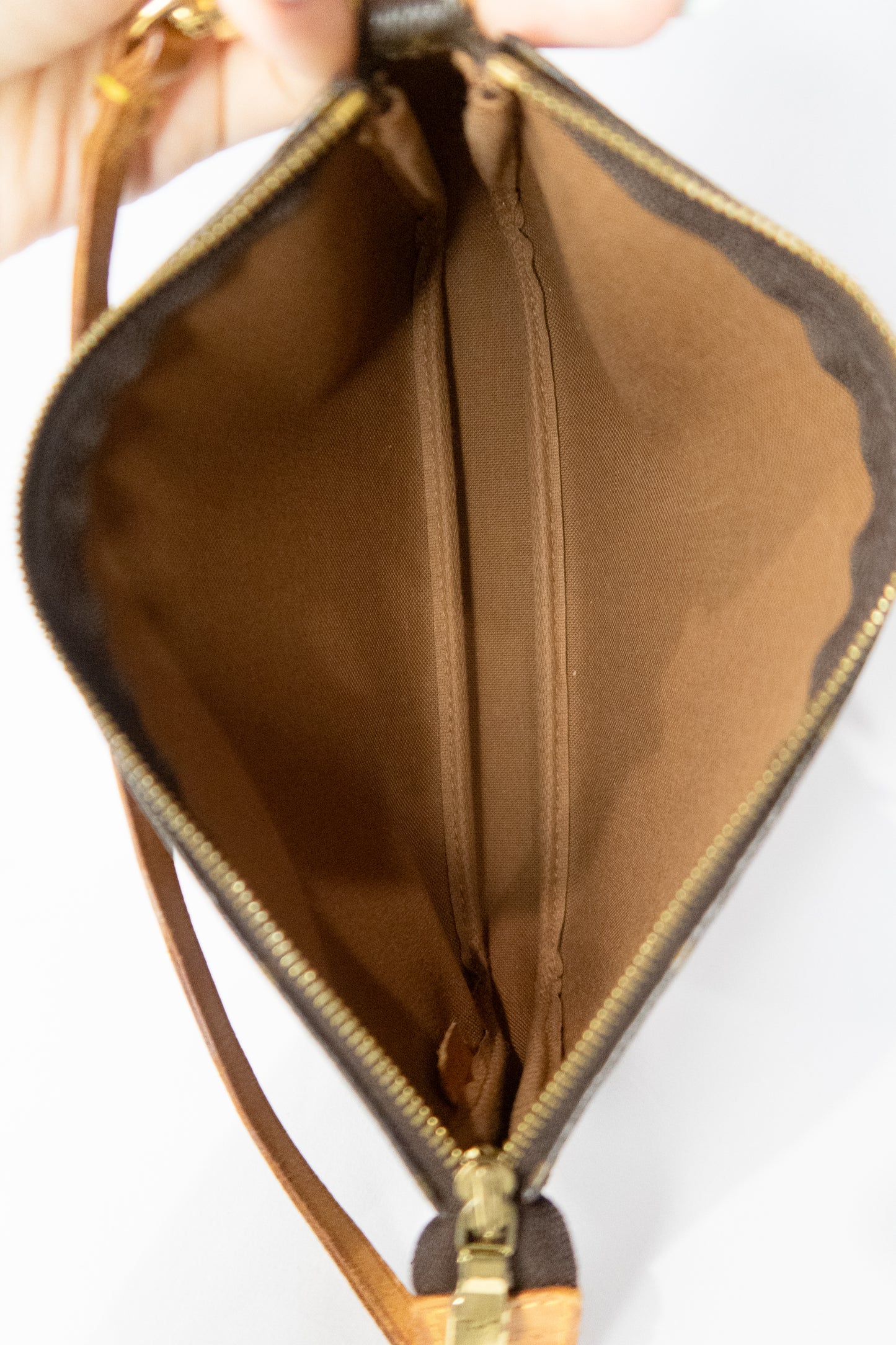 Louis Vuitton Monogram Pochette