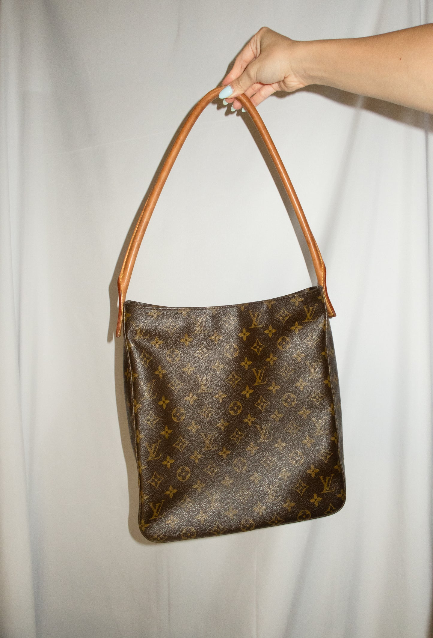 Louis Vuitton Looping GM Shoulder Bag