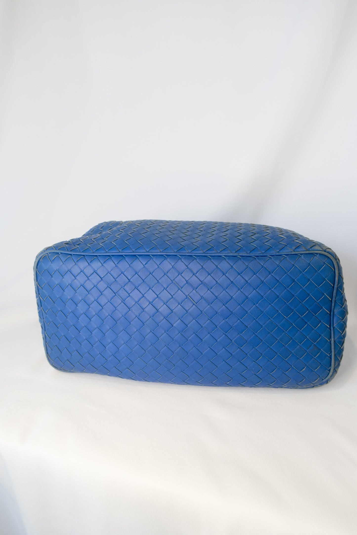 Bottega Veneta Blue Intrecciato Zip Hobo Shoulder Bag