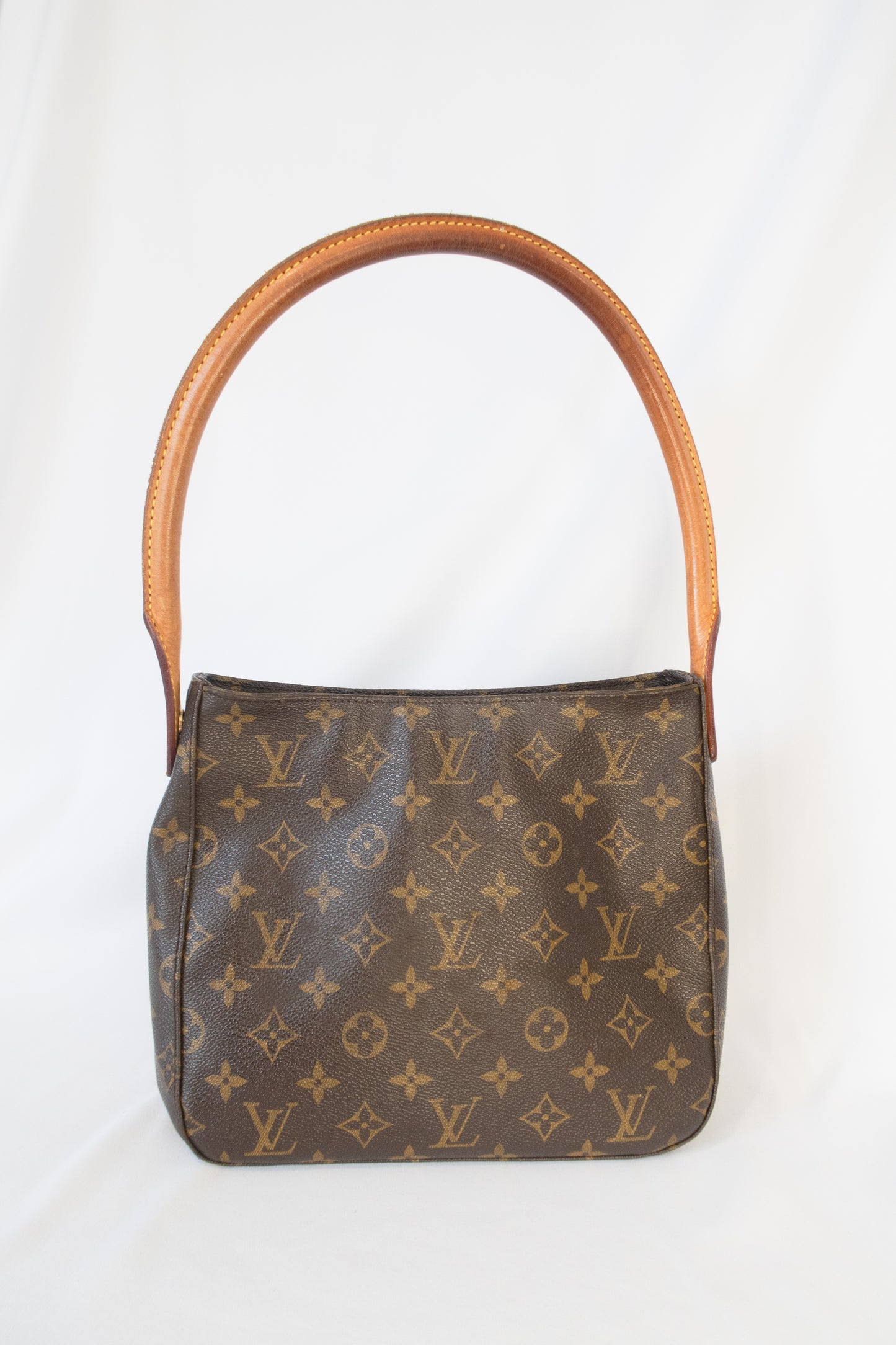 Louis Vuitton Looping MM Hobo Shoulder Bag