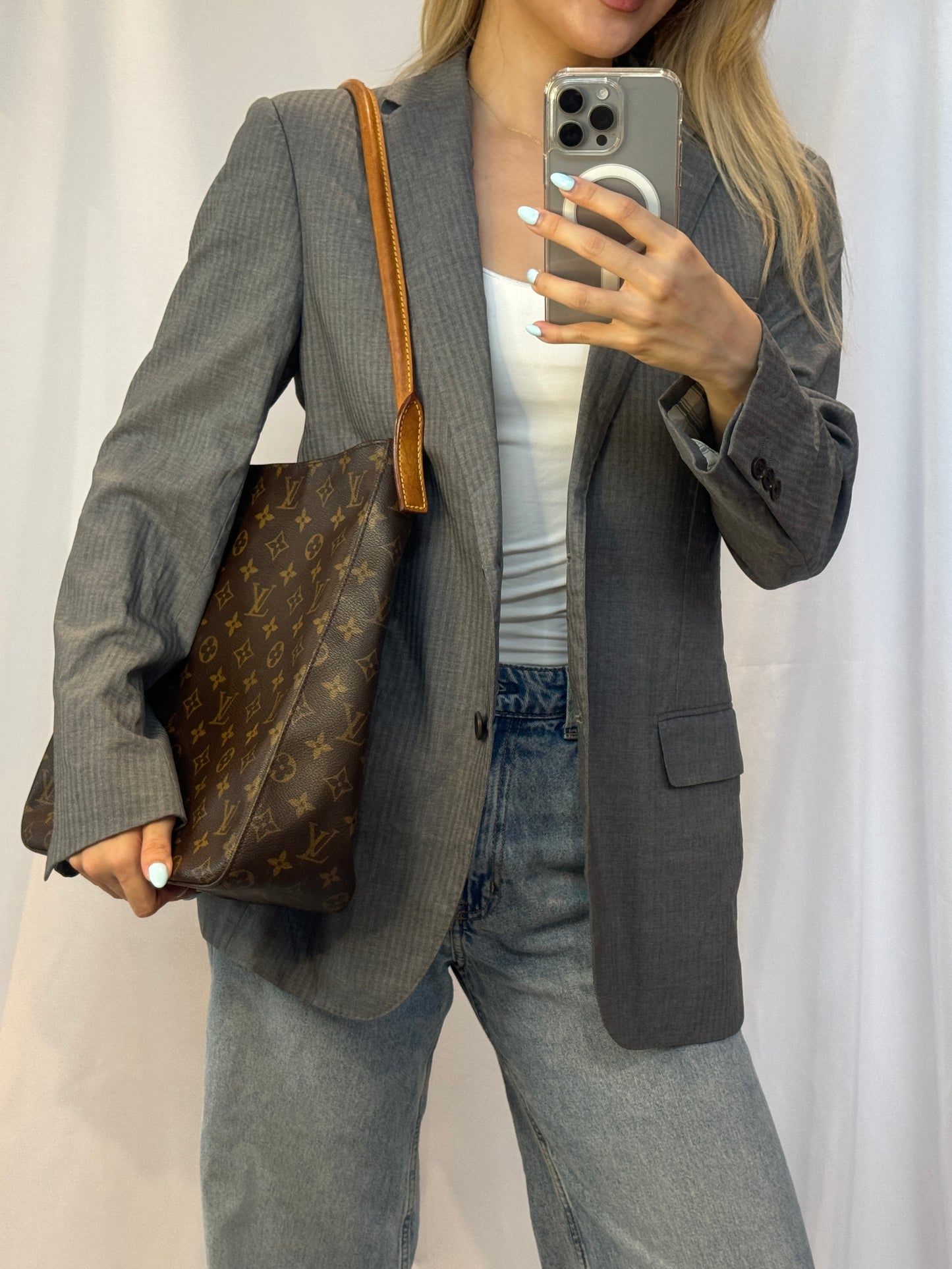 Louis Vuitton Looping GM Shoulder Bag