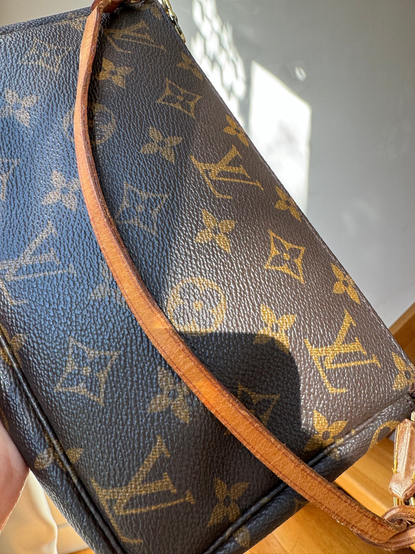 Louis Vuitton Monogram Pochette