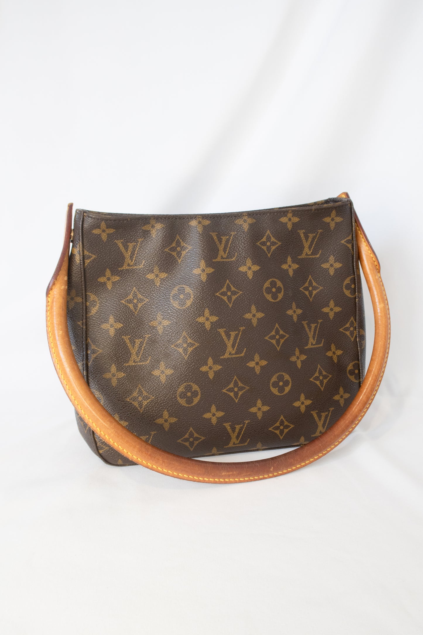 Louis Vuitton Looping MM Hobo Shoulder Bag