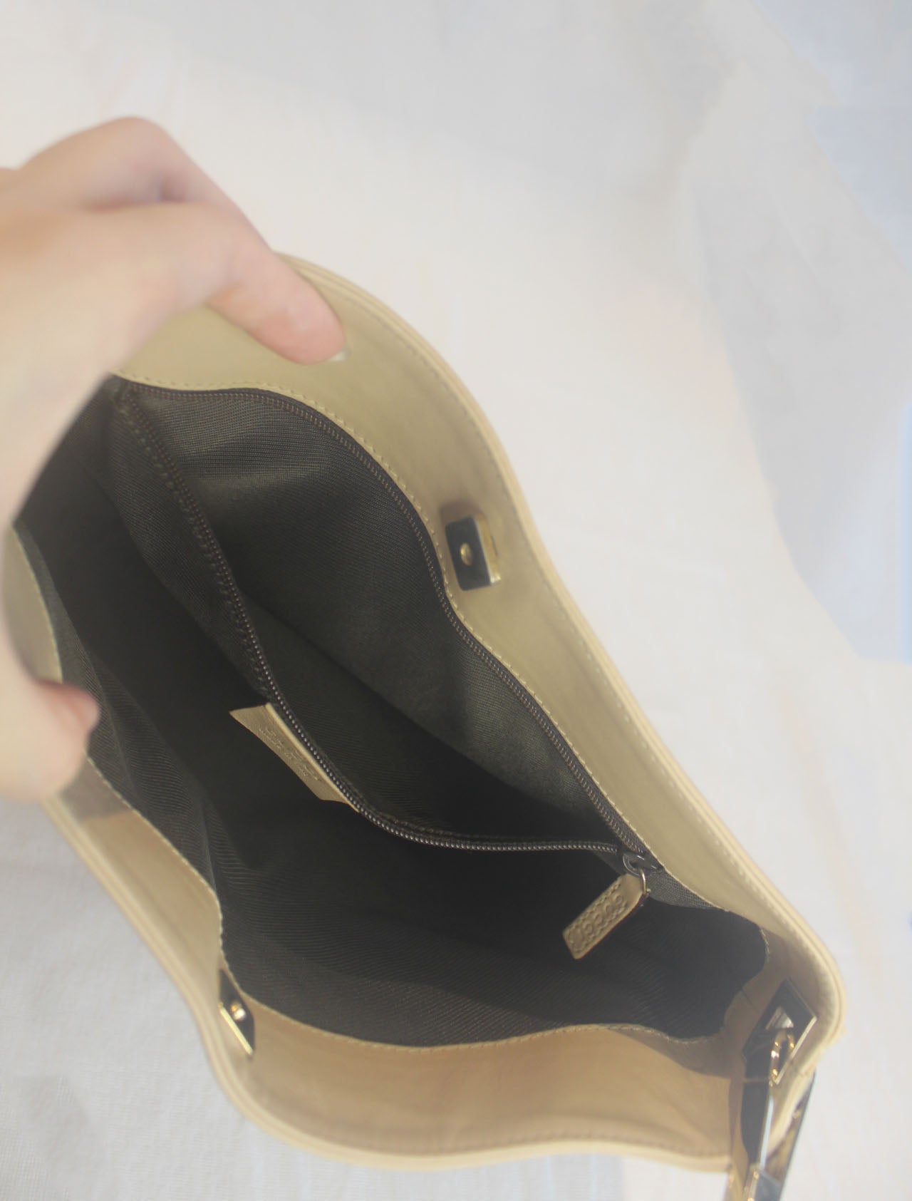 Gucci One Shoulder Canvas Tote