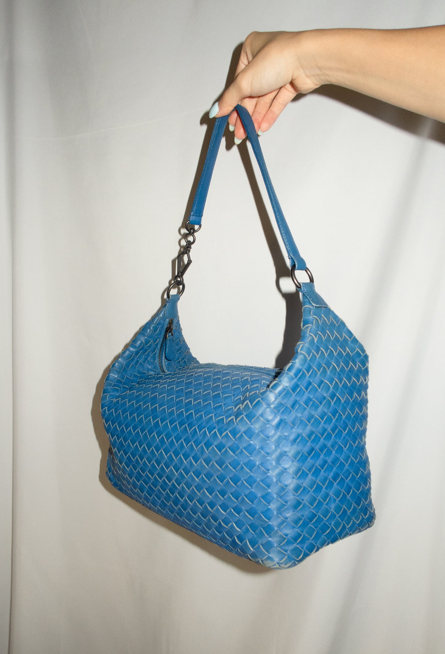 Bottega Veneta Blue Intrecciato Zip Hobo Shoulder Bag