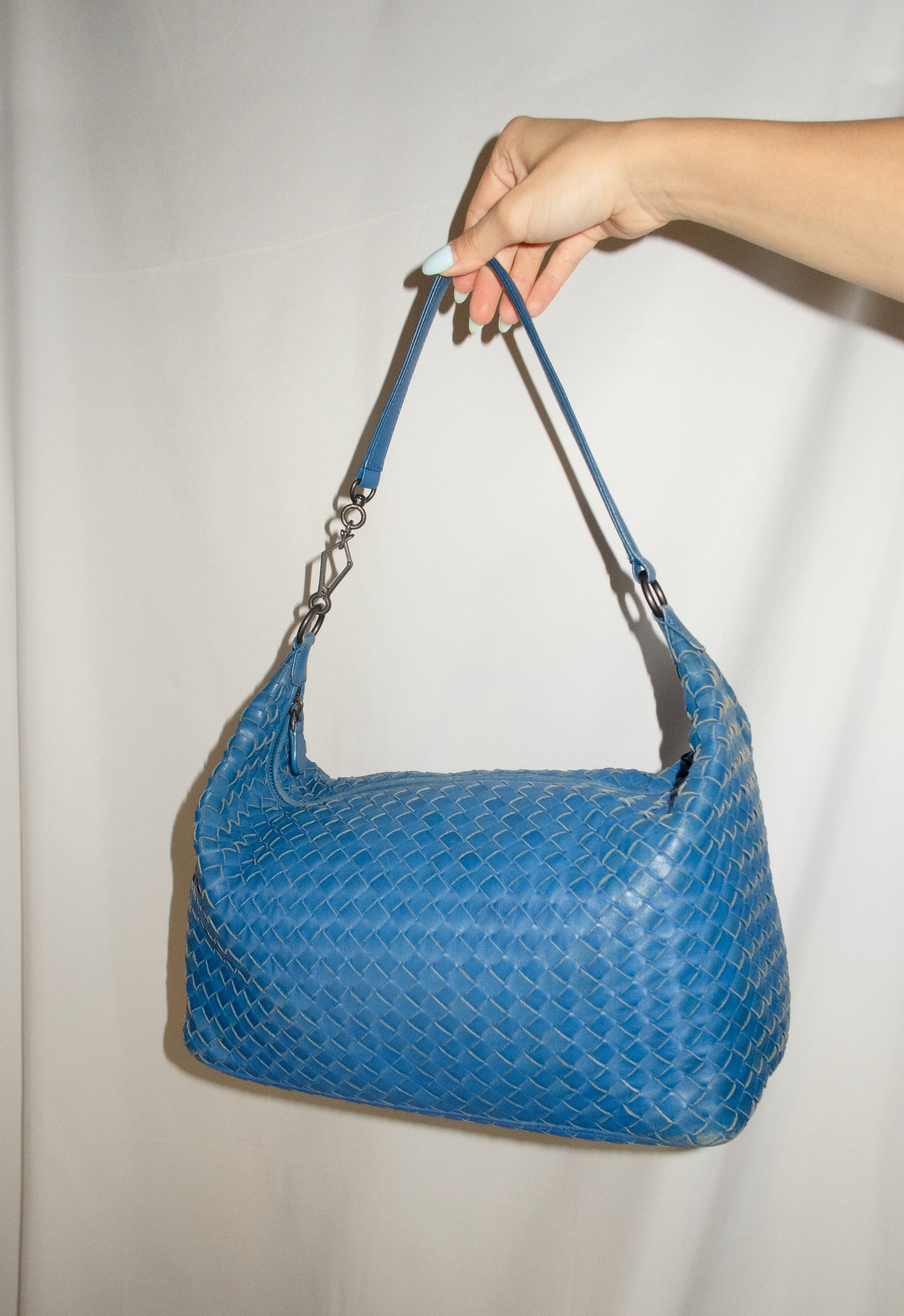 Bottega Veneta Blue Intrecciato Zip Hobo Shoulder Bag