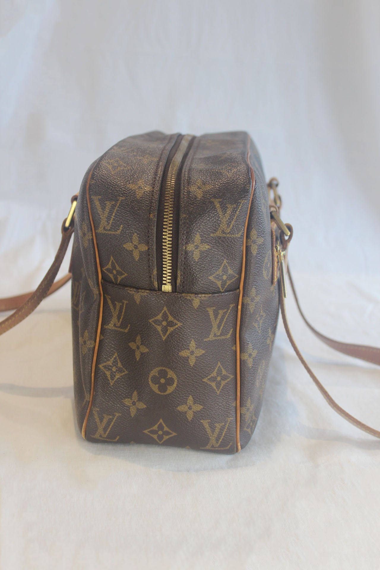 Louis Vuitton Monogram Cite GM Shoulder Bag