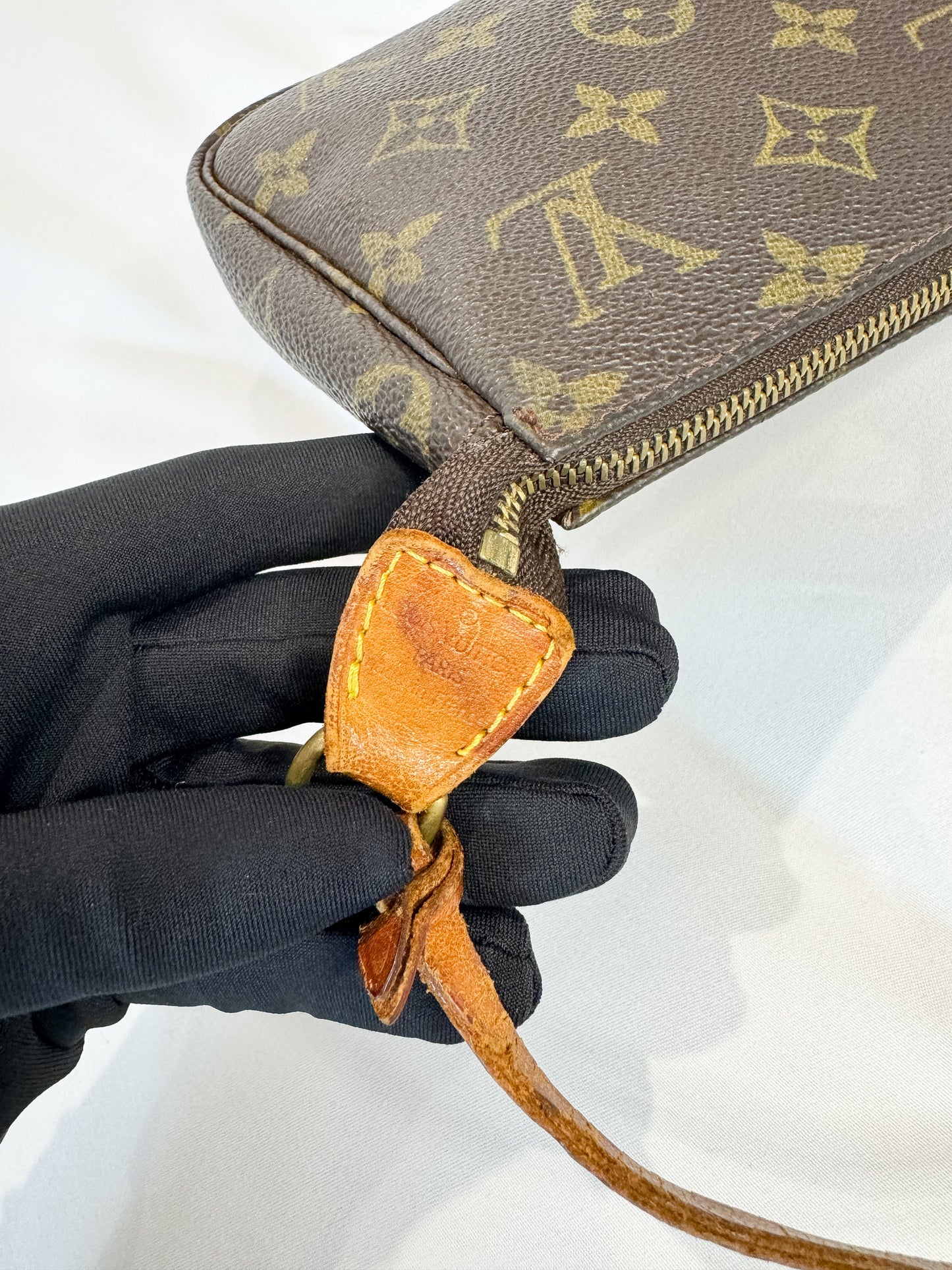 Louis Vuitton Monogram Pochette