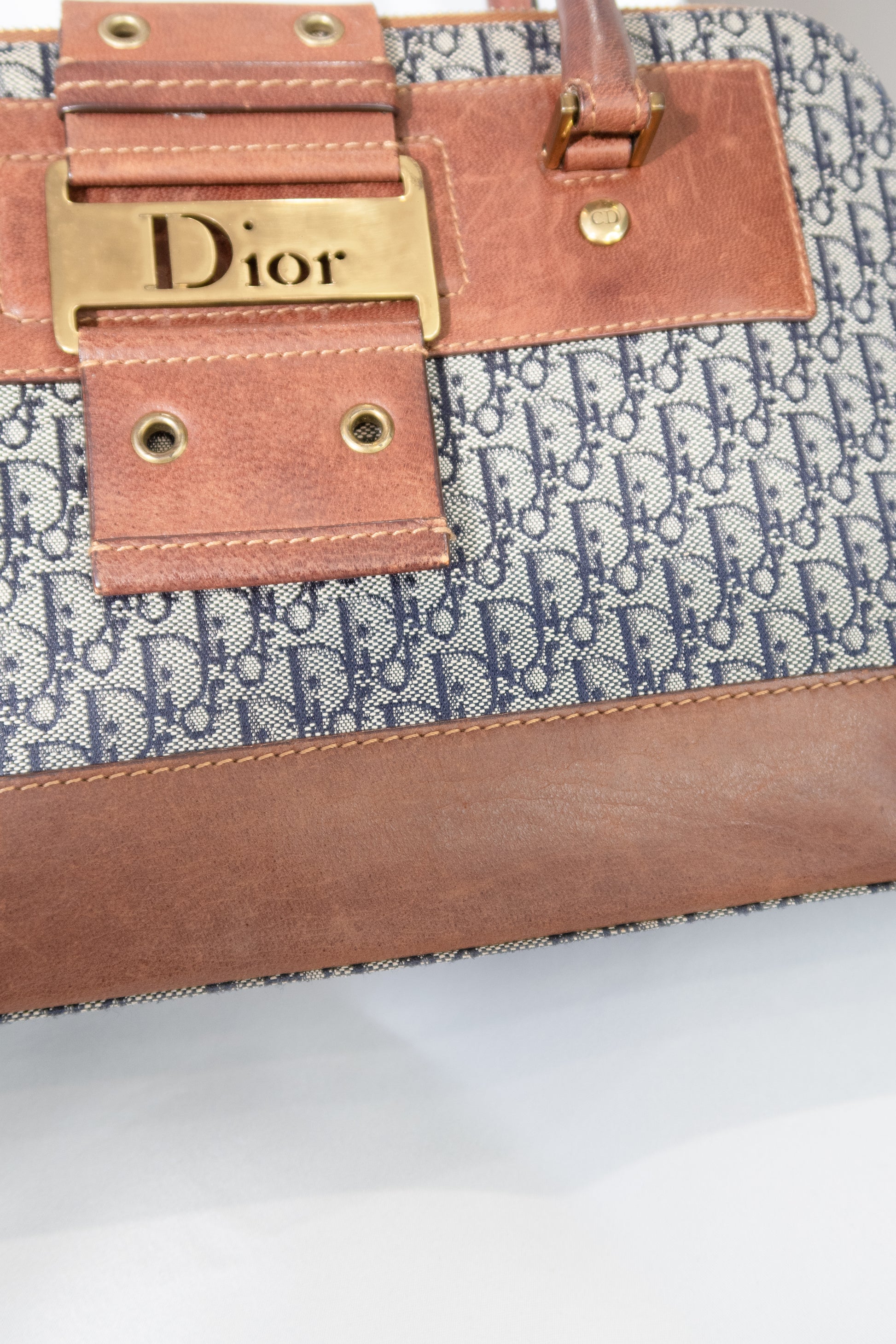 Dior Diorissimo Street Chic Dome Trotter BagDior Diorissimo Street Chic Dome Trotter Bag