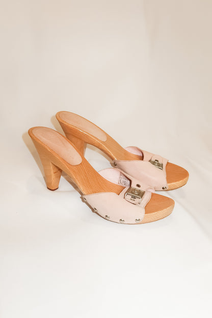 Chanel Cruise 2005 Baby Pink Suede Wooden Mule Heels Size 37