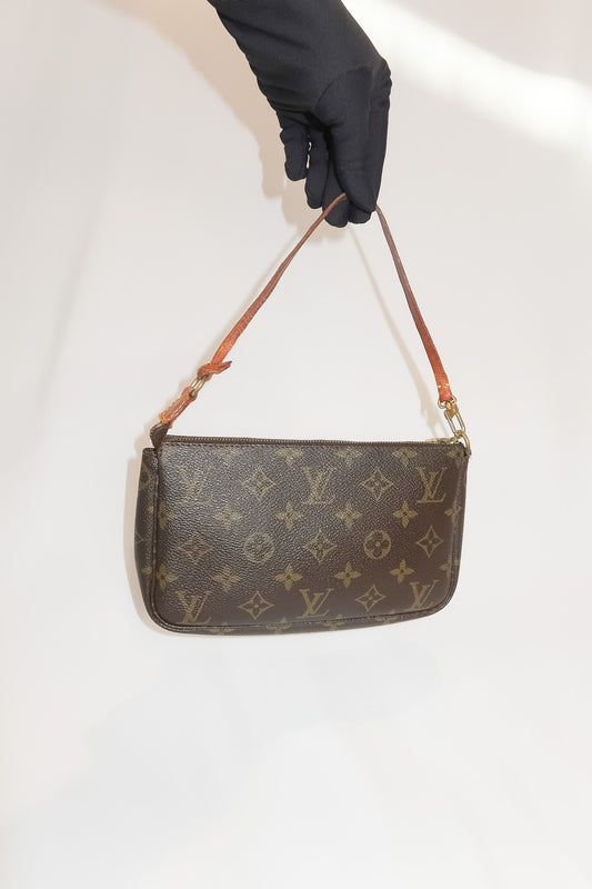 Louis Vuitton Monogram Pochette