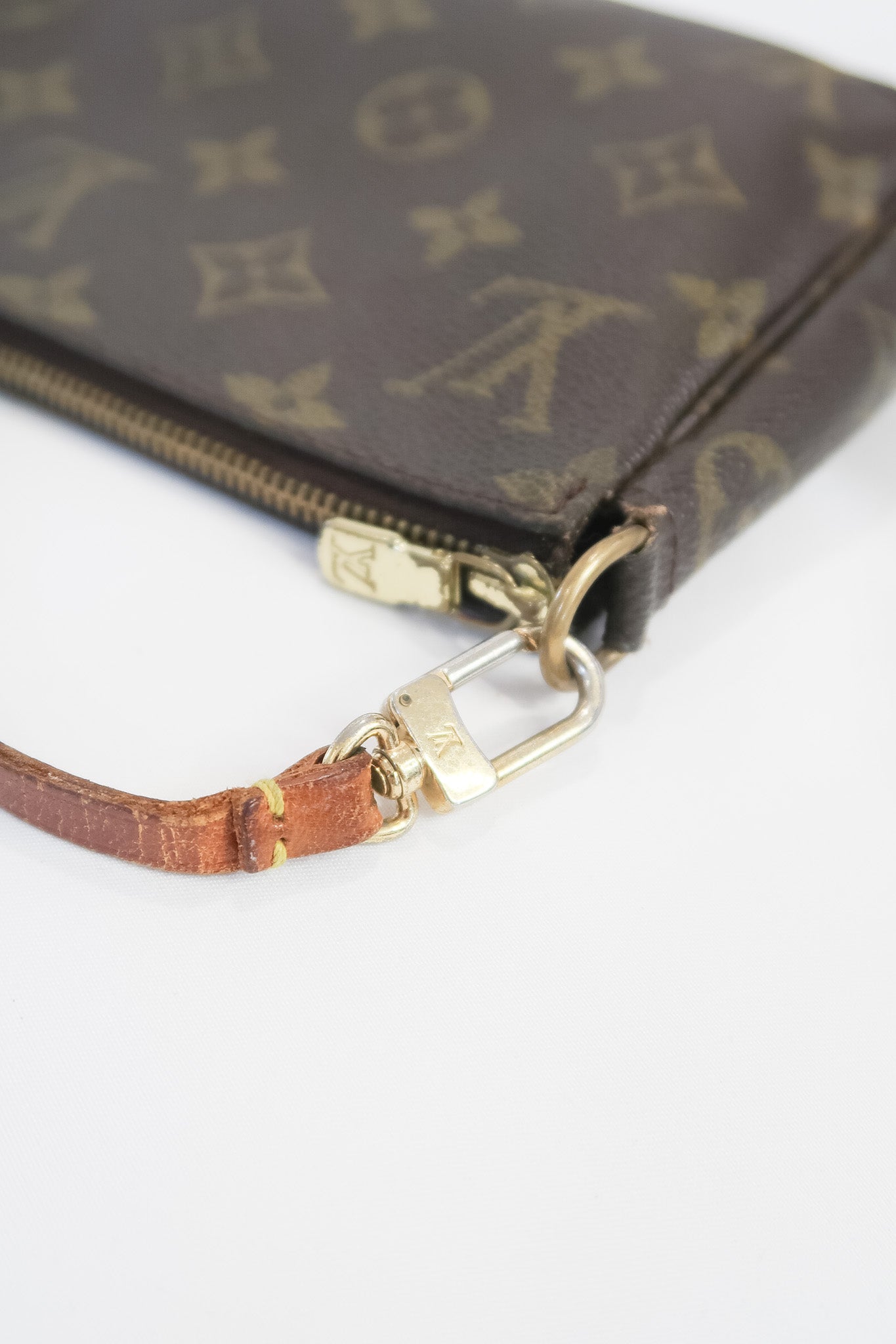 Louis Vuitton Monogram Pochette