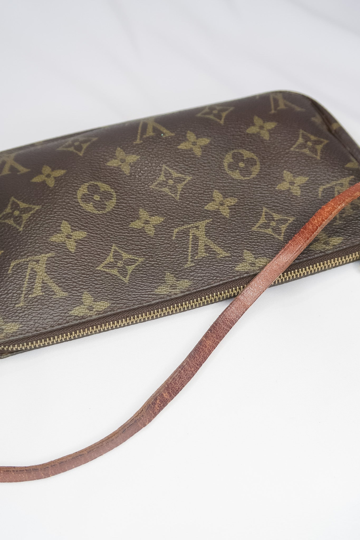 Louis Vuitton Monogram Pochette