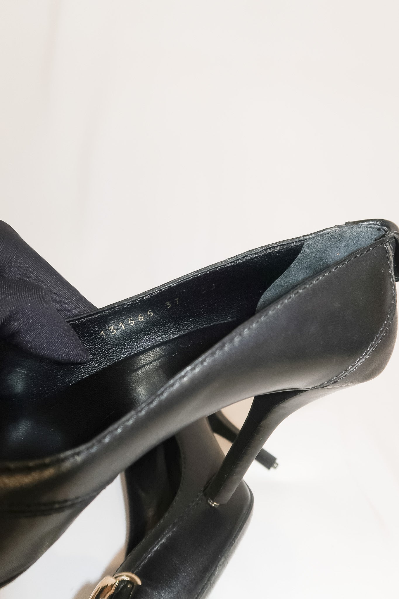 Gucci Black Leather Horsebit Heels Size 37